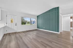 695 SUNSET DR, TARPON SPRINGS, FL 34689 - MLS#MFRTB8486752