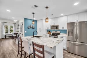 100 4TH AVENUE, ST PETERSBURG, FL 33701 - MLS#MFRTB8486786