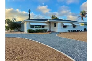 2100 E Vina Del Mar Blvd, ST PETE BEACH