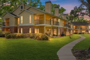 8609 MALLARD RESERVE DRIVE, TAMPA, FL 33614 - MLS#MFRTB8486893