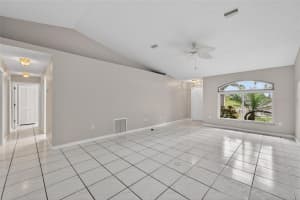 5644 29TH STREET CIRCLE, BRADENTON, FL 34203 - MLS#MFRTB8486978