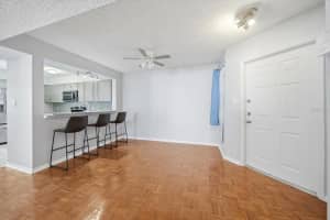 6826 STONES THROW CIRCLE, ST PETERSBURG, FL 33710 - MLS#MFRTB8487010