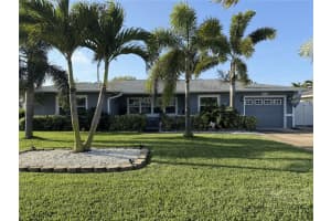 3860 25th Ave N, ST PETERSBURG