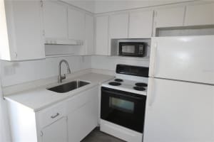 6905 3RD STREET, ST PETERSBURG, FL 33702 - MLS#MFRTB8487077