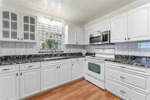 2711 HEITER STREET, TAMPA, FL 33607 - MLS#MFRTB8487102