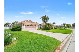 535 PLANTERS MANOR WAY, BRADENTON, FL 34212 - MLS#MFRTB8487107