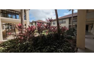 704 HAMMOCK PINE BOULEVARD, CLEARWATER, FL 33761 - MLS#MFRTB8487177