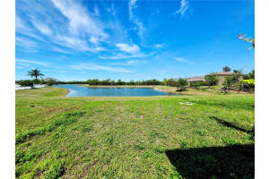 949 SEMINOLE SKY DRIVE, RUSKIN, FL 33570 - MLS#MFRTB8487178