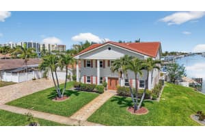 350 HARBOR PASSAGE, CLEARWATER BEACH, FL 33767 - MLS#MFRTB8487226