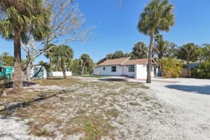 13135 4TH STREET, MADEIRA BEACH, FL 33708 - MLS#MFRTB8487234