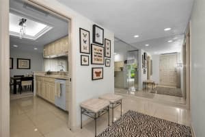 36750 US HIGHWAY 19 #26-204, PALM HARBOR, FL 34683 - MLS#MFRTB8487450