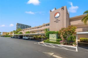 7540 BAY ISLAND DRIVE, SOUTH PASADENA, FL 33707 - MLS#MFRTB8487485