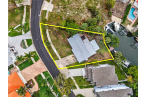 1809 BAYOU GRANDE BOULEVARD, ST PETERSBURG, FL 33703 - MLS#MFRTB8487499