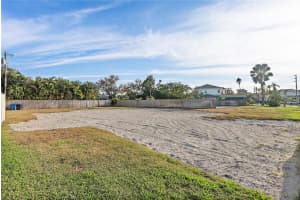 1235 CORDOVA BOULEVARD, ST PETERSBURG, FL 33704 - MLS#MFRTB8487510