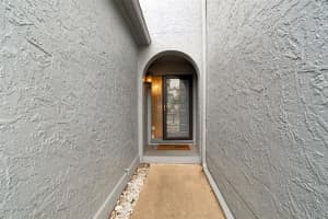 6320 GRAND BAHAMA CIRCLE, TAMPA, FL 33615 - MLS#MFRTB8487514