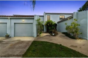 6320 GRAND BAHAMA CIRCLE, TAMPA, FL 33615 - MLS#MFRTB8487514