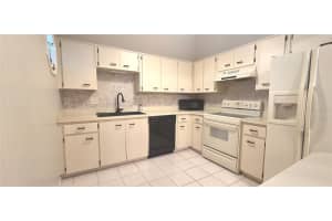 2101 FOX CHASE BOULEVARD, PALM HARBOR, FL 34683 - MLS#MFRTB8487561