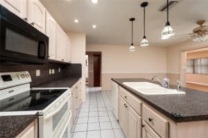 6822 21ST STREET, ST PETERSBURG, FL 33702 - MLS#MFRTB8487624