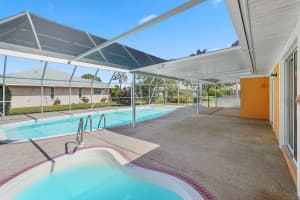 3323 MEADOW RUN CIRCLE, VENICE, FL 34293 - MLS#MFRTB8487634