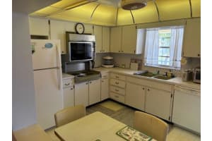 4700 COVE CIRCLE, ST PETERSBURG, FL 33708 - MLS#MFRTB8487707
