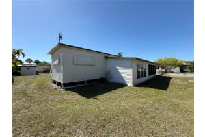 105 SAINT MARTINS WAY, APOLLO BEACH, FL 33572 - MLS#MFRTB8487744