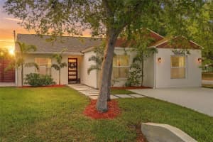 6820 S Sheridan Rd, TAMPA