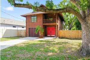 2204 HOWARD LANE, TAMPA, FL 33612 - MLS#MFRTB8487829