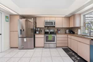 348 FLORIAN WAY, SPRING HILL, FL 34609 - MLS#MFRTB8487855