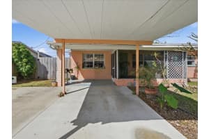 10698 106TH STREET, LARGO, FL 33773 - MLS#MFRTB8487900