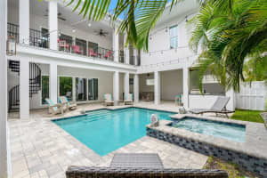 124 FOREST HILLS DRIVE, REDINGTON SHORES, FL 33708 - MLS#MFRTB8487942