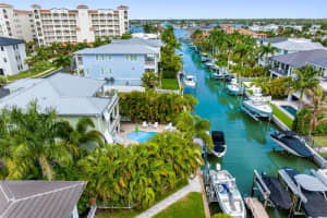 124 FOREST HILLS DRIVE, REDINGTON SHORES, FL 33708 - MLS#MFRTB8487942