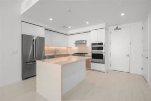 400 CENTRAL AVENUE, ST PETERSBURG, FL 33701 - MLS#MFRTB8487943