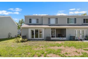 2411 LAKE WOODBERRY CIRCLE, BRANDON, FL 33510 - MLS#MFRTB8487984