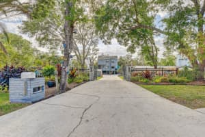 7500 OLA AVENUE, TAMPA, FL 33604 - MLS#MFRTB8487987