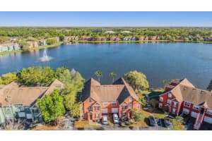9552 LAKE CHASE ISLAND WAY, TAMPA, FL 33626 - MLS#MFRTB8488059