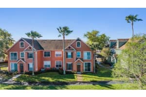 9552 LAKE CHASE ISLAND WAY, TAMPA, FL 33626 - MLS#MFRTB8488059