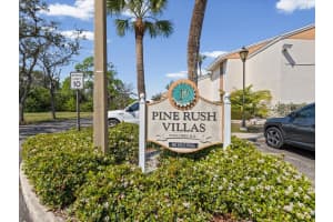 9940 7TH WAY, ST PETERSBURG, FL 33702 - MLS#MFRTB8488198