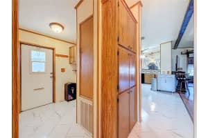 10190 LAKE DRIVE, LARGO, FL 33773 - MLS#MFRTB8488204