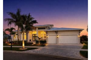 716 PINCKNEY DRIVE, APOLLO BEACH, FL 33572 - MLS#MFRTB8488256