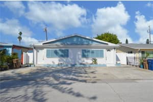 156 146TH AVENUE, MADEIRA BEACH, FL 33708 - MLS#MFRTB8488282