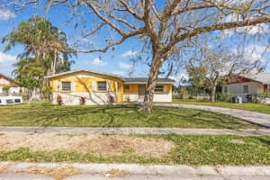 1003 65TH AVENUE, BRADENTON, FL 34207 - MLS#MFRTB8488284