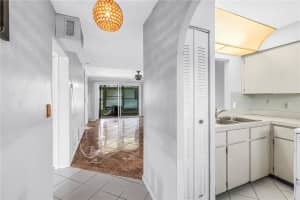 4774 LAKE BOULEVARD, CLEARWATER, FL 33762 - MLS#MFRTB8488299