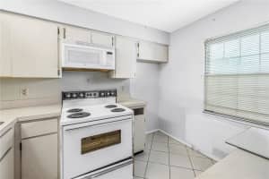 4774 LAKE BOULEVARD, CLEARWATER, FL 33762 - MLS#MFRTB8488299