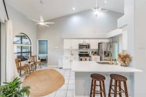 821 GREENVIEW DR, APOLLO BEACH, FL 33572 - MLS#MFRTB8488363