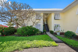 7300 SUNSHINE SKYWAY LANE, ST PETERSBURG, FL 33711 - MLS#MFRTB8488425