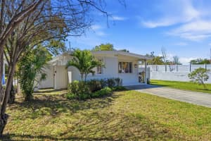 320 93RD AVENUE, ST PETERSBURG, FL 33702 - MLS#MFRTB8488576