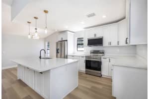 8315 TEMPLE PLACE, TAMPA, FL 33617 - MLS#MFRTB8488619