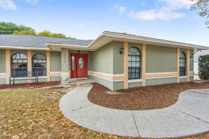 2550 ROSLYN LANE, LAKELAND, FL 33812 - MLS#MFRTB8488655
