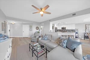 10851 MANGROVE CAY LANE, ST PETERSBURG, FL 33716 - MLS#MFRTB8488739