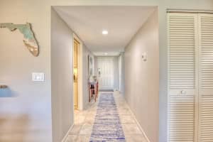 5640 GOLF POINTE DRIVE, SARASOTA, FL 34243 - MLS#MFRTB8488837